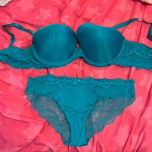 Victoria’s Secret Dream Angels Lined Demi Bra 38DD Cheeky Panty XL Teal Jade NWT